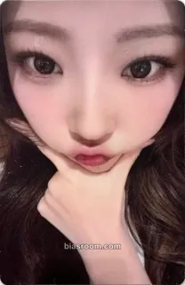 Stella FOCUS Photocard - Hearts2Hearts - Hearts2Hearts K-pop photocard
