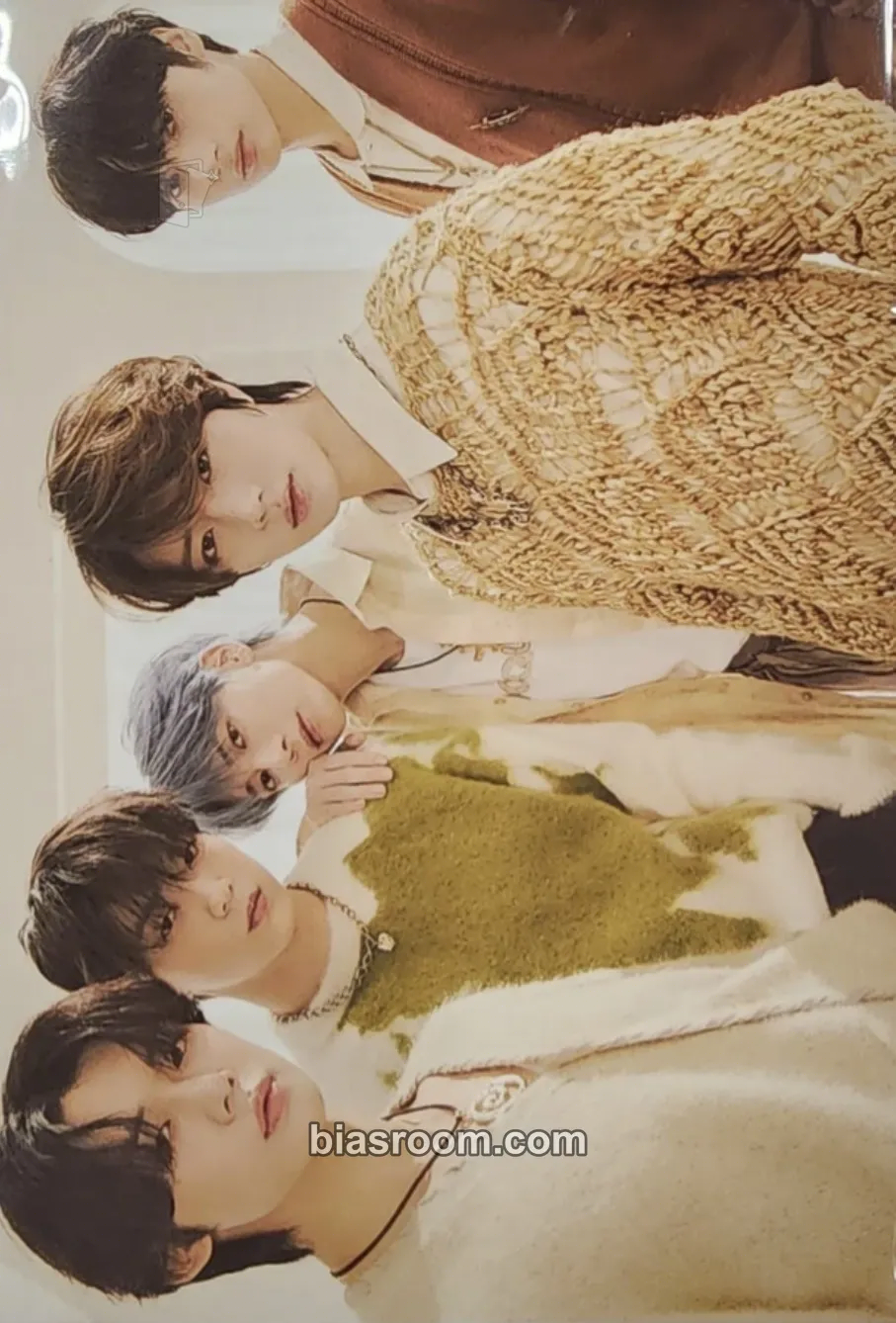 SWEET Photocard - TOMORROW X TOGETHER - TOMORROW X TOGETHER K-pop photocard