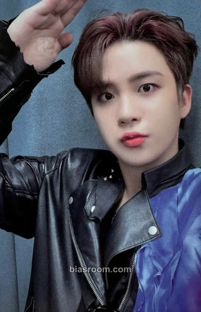 Jongho THE WORLD EP.FIN : WILL Photocard - ATEEZ - ATEEZ K-pop photocard