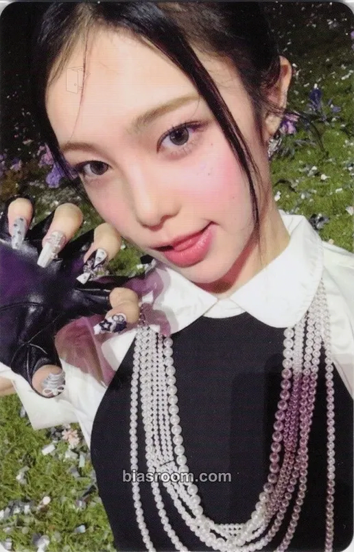 Ian FOCUS Photocard - Hearts2Hearts - Hearts2Hearts K-pop photocard