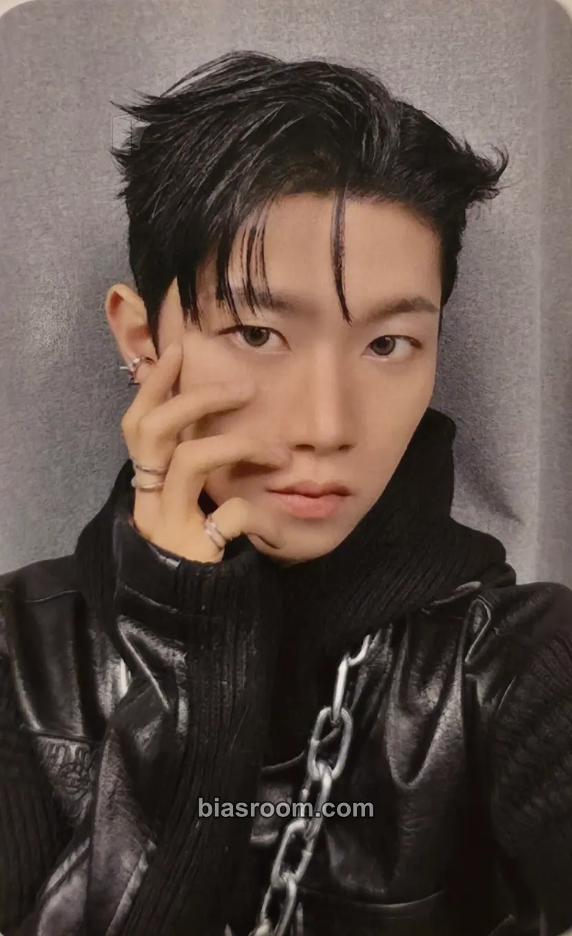 Hyunwoo HOUSE OF TRICKY : WRECKING THE HOUSE Photocard - xikers - xikers K-pop photocard