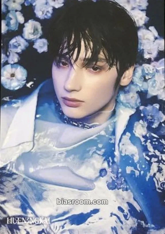 Huening Kai SWEET Photocard - TOMORROW X TOGETHER - TOMORROW X TOGETHER K-pop photocard