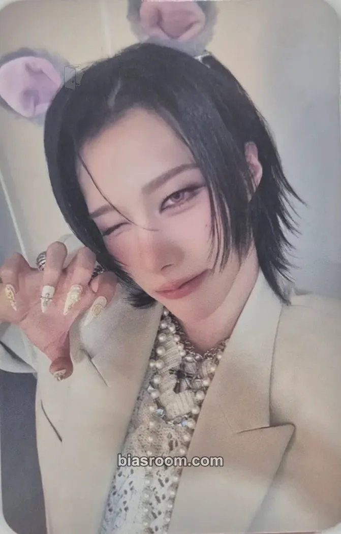 Rui UXLXVE Photocard - XLOV - XLOV K-pop photocard