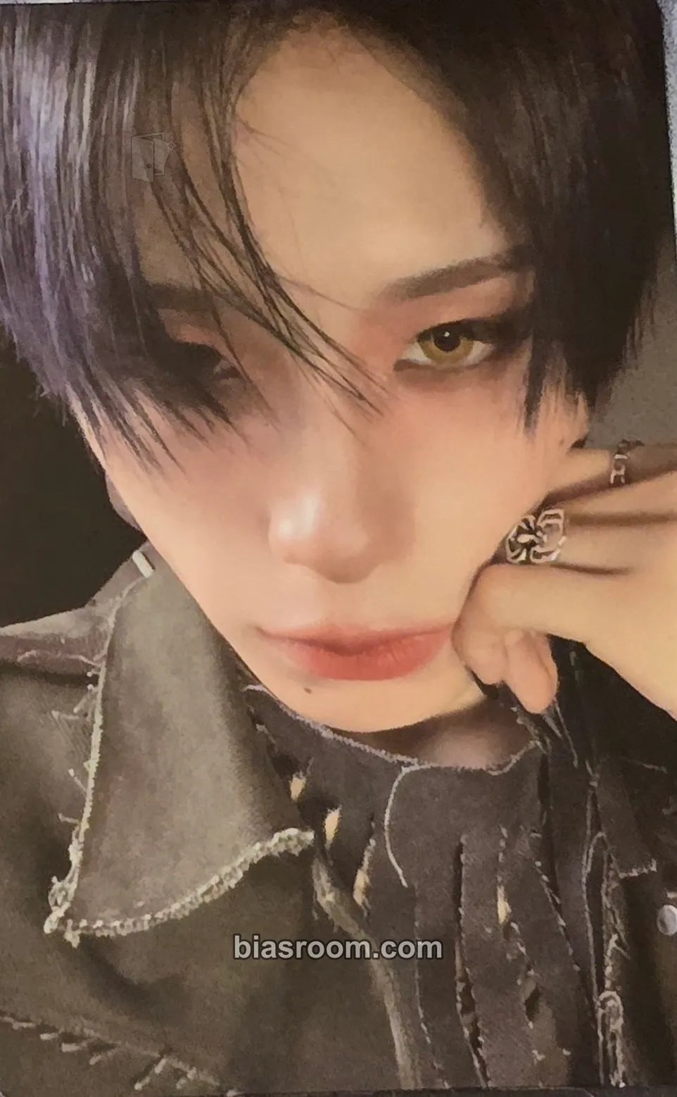 Haru UXLXVE Photocard - XLOV - XLOV K-pop photocard