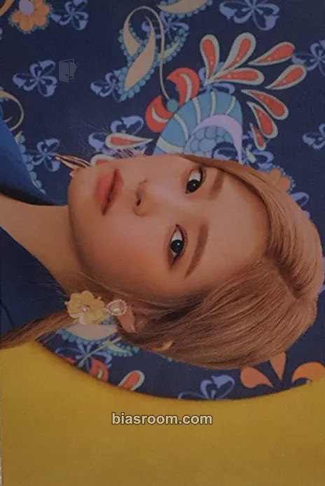 Minju BLOOM*IZ Photocard - IZ*ONE - IZ*ONE K-pop photocard