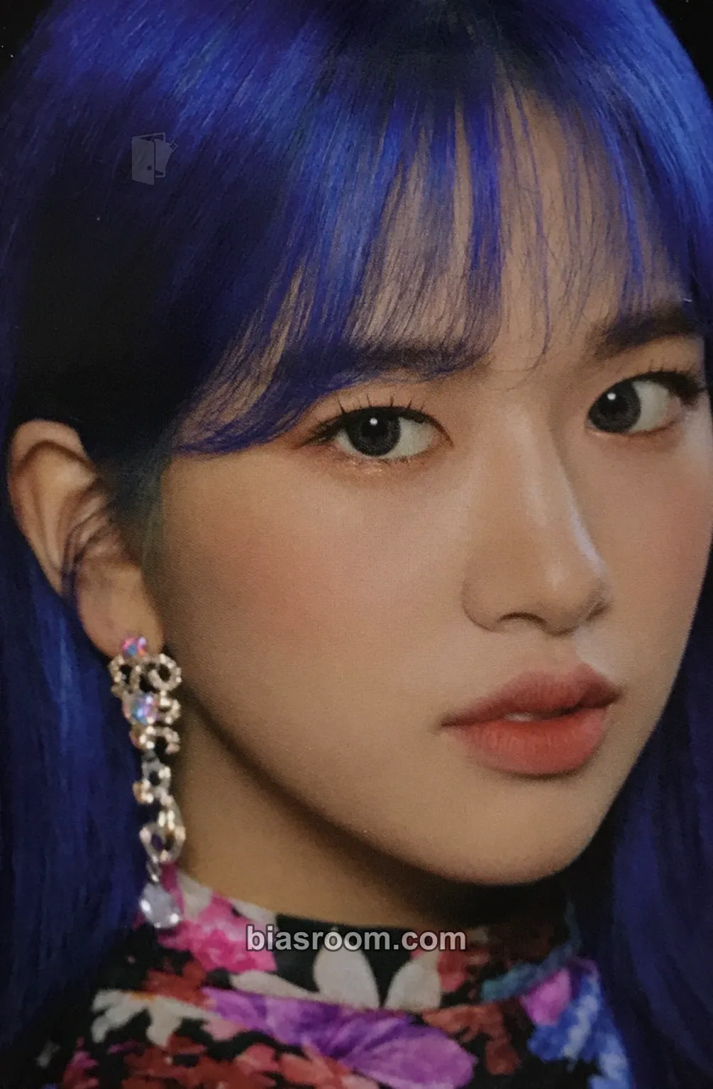 Yujin BLOOM*IZ Photocard - IZ*ONE - IZ*ONE K-pop photocard