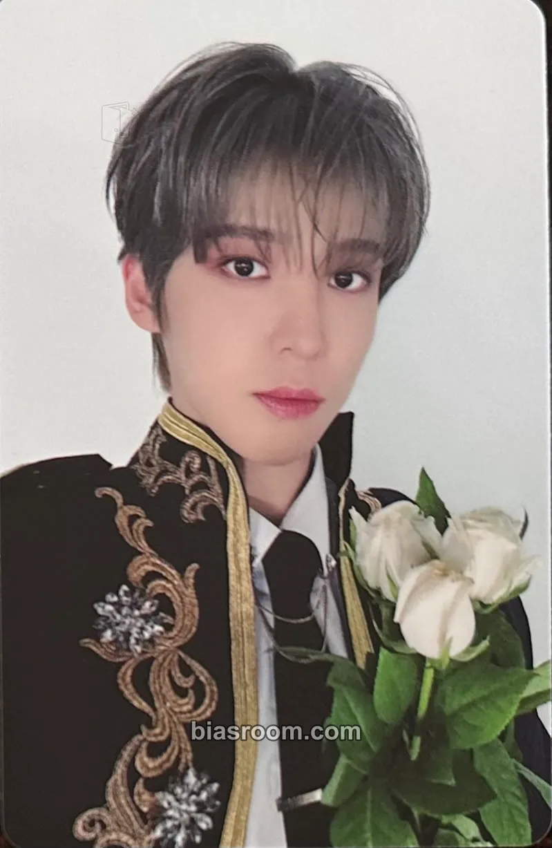 Yunho Destiny's Memories Exhibition Photocard - ATEEZ - ATEEZ K-pop photocard