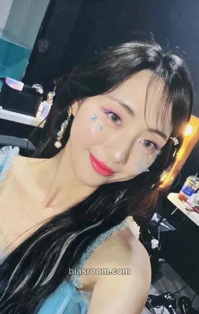I:MOND - A-hyeon - Under My Album album photocard version 1