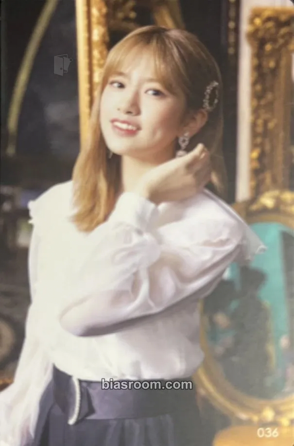 Yujin Vampire Photocard - IZ*ONE - IZ*ONE K-pop photocard