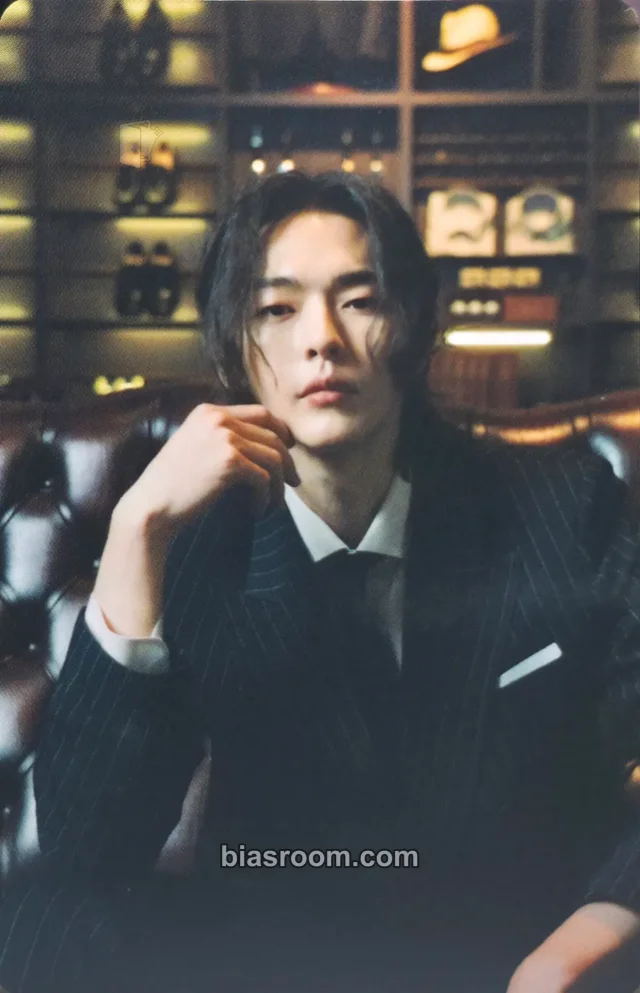 OnlyOneOf - KB - Suit Dance (Japanese ver.) Album album photocard teichiku version