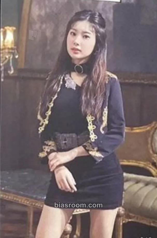 Hyewon Vampire Photocard - IZ*ONE - IZ*ONE K-pop photocard