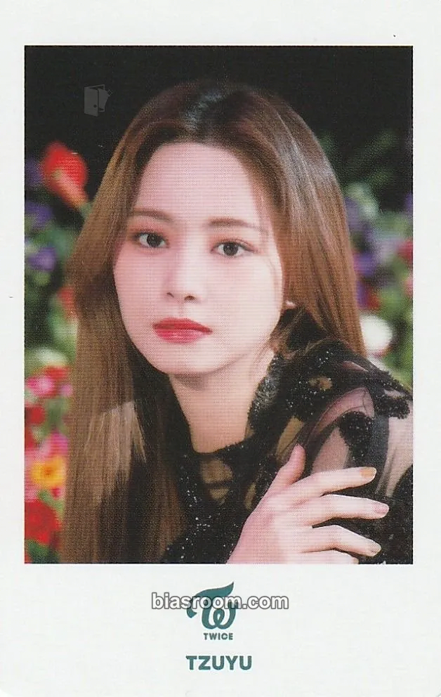 Tzuyu Kura Kura Photocard - TWICE - TWICE K-pop photocard