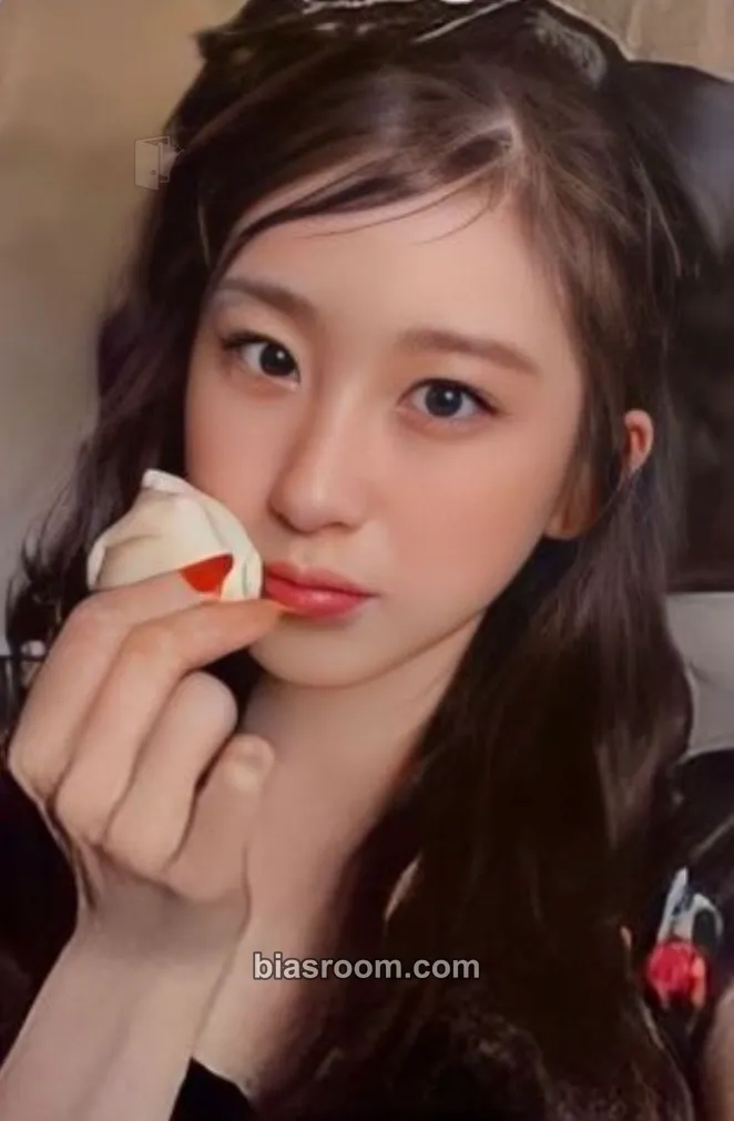 Lee Chaeyeon Hush Rush Photocard - Lee Chaeyeon K-pop photocard