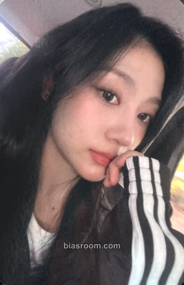 Kandis - Venny - Playground Album album photocard platform version