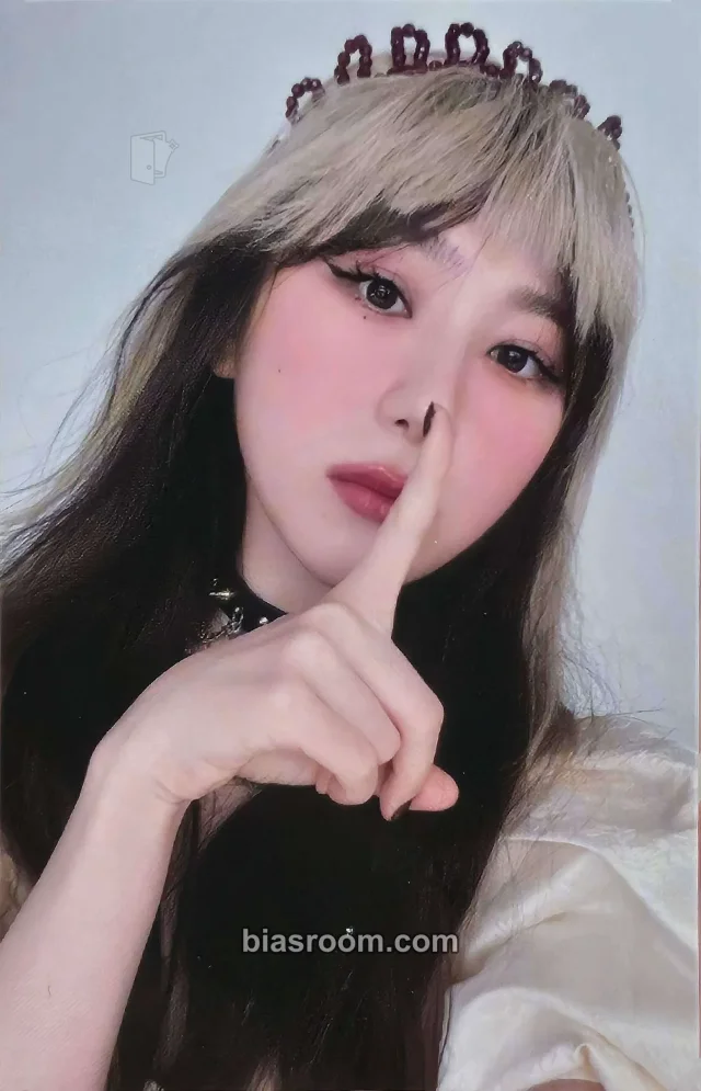 Lee Chaeyeon - Lee Chaeyeon - Hush Rush Album album photocard korean album vampire version