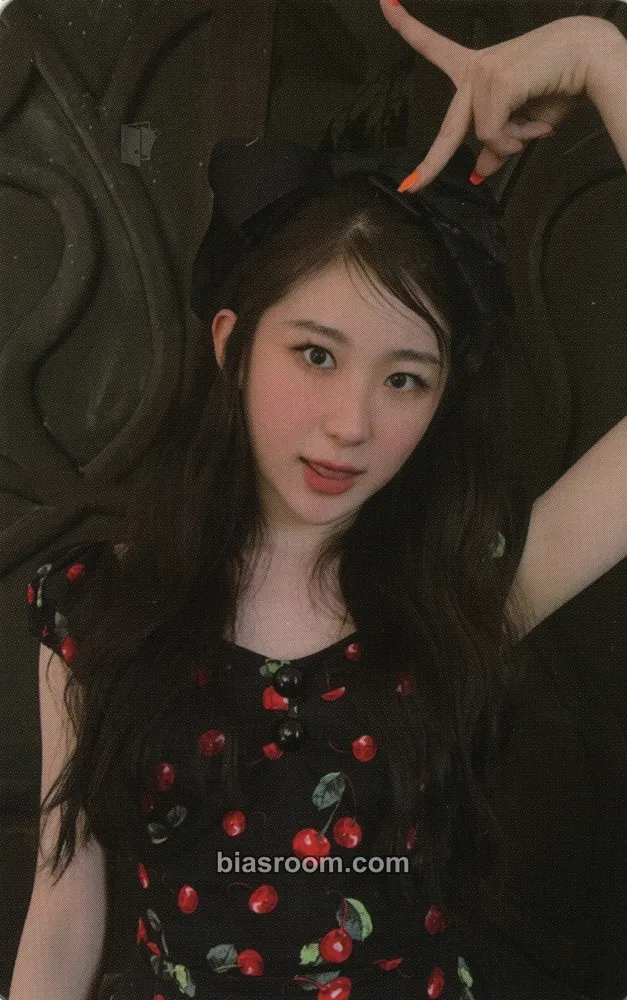 Lee Chaeyeon Hush Rush Photocard - Lee Chaeyeon K-pop photocard