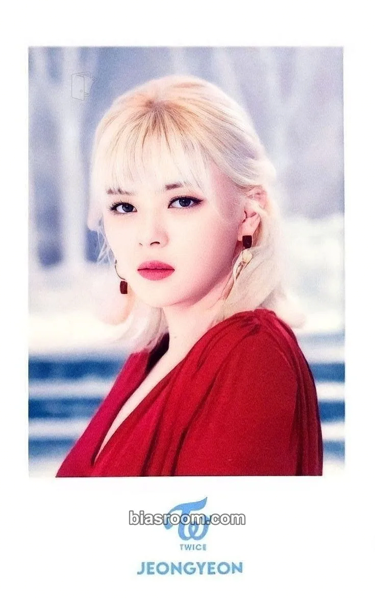 Jeongyeon Doughnut Photocard - TWICE - TWICE K-pop photocard
