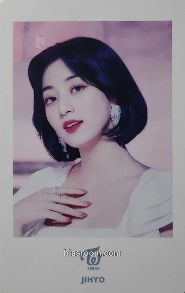 Jihyo Doughnut Photocard - TWICE - TWICE K-pop photocard