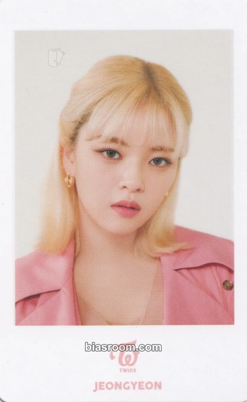 Jeongyeon #TWICE4 Photocard - TWICE - TWICE K-pop photocard