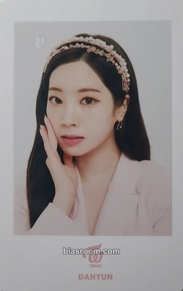 Dahyun #TWICE4 Photocard - TWICE - TWICE K-pop photocard