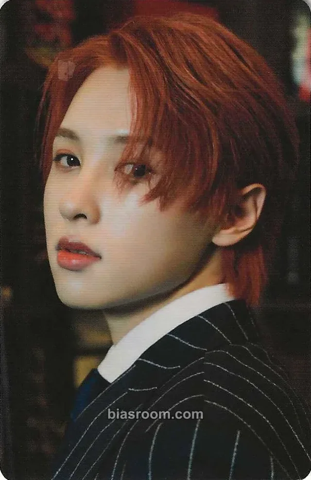 OnlyOneOf - Rie - Suit Dance (Japanese ver.) Album album photocard limited edition bad image - replace