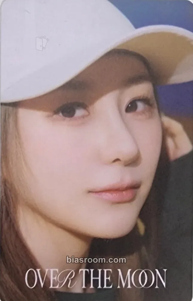 Lee Chaeyeon Over The Moon Photocard - Lee Chaeyeon K-pop photocard