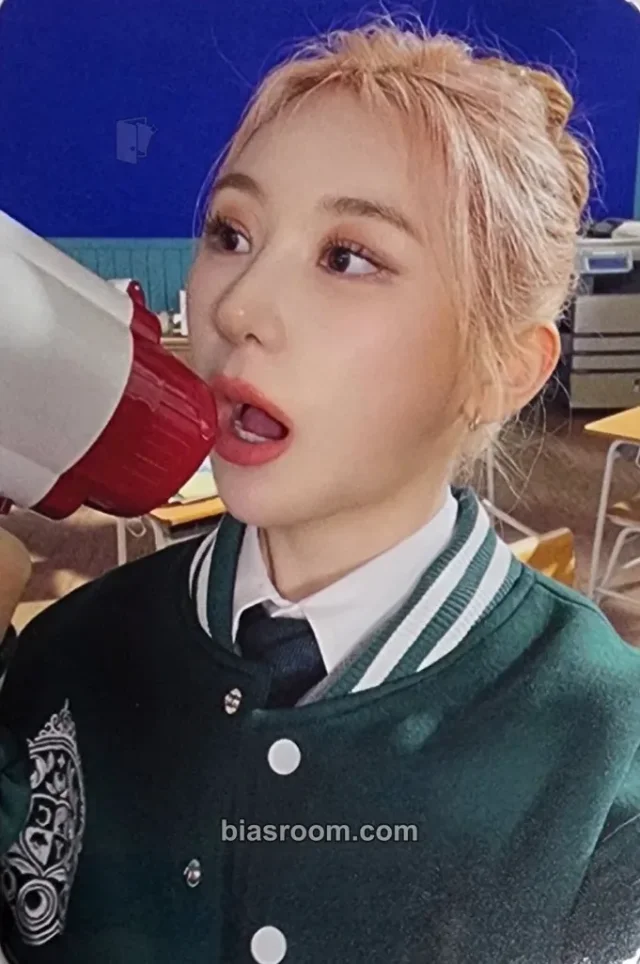 Lee Chaeyeon - Lee Chaeyeon - Over The Moon Album lucky draw apple music