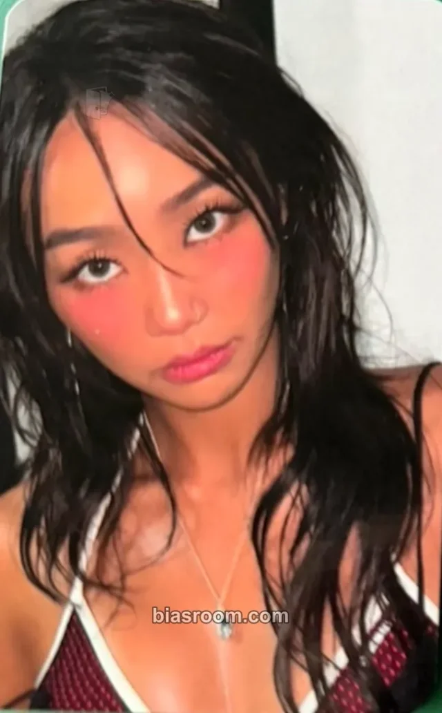 SISTAR - Hyolyn - Hyolyn US Tour 2024 Event tour merch