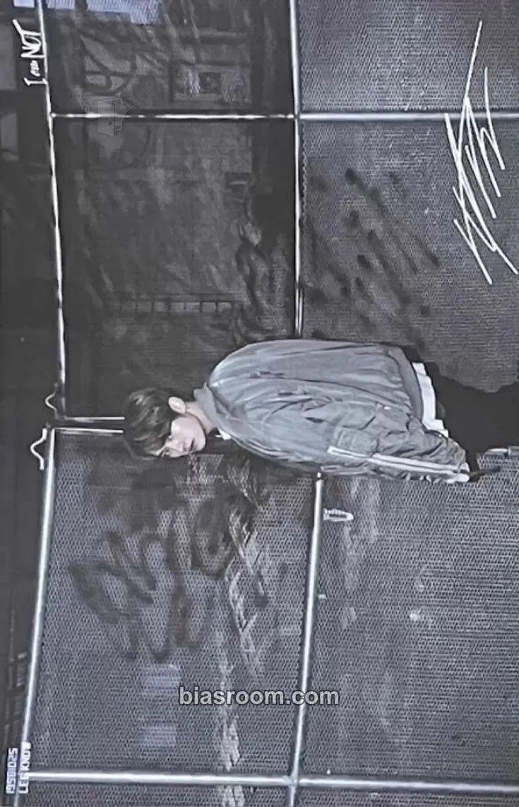 Lee Know I am NOT Photocard - Stray Kids - Stray Kids K-pop photocard