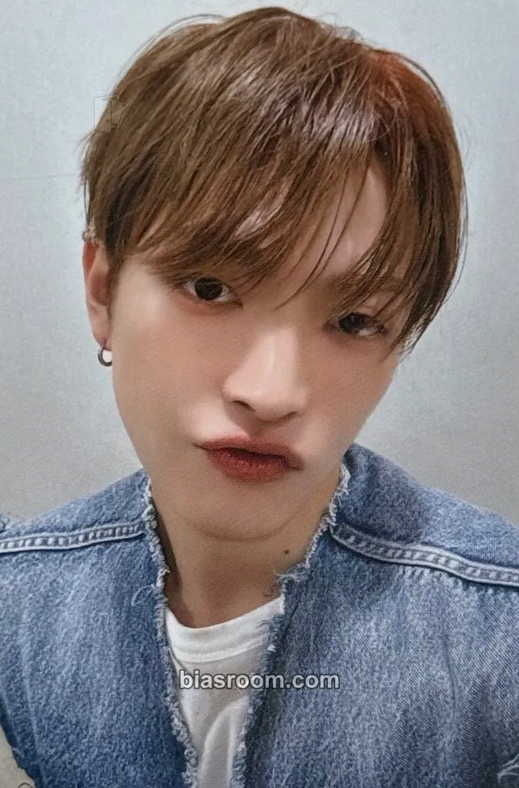 Hongjoong GOLDEN HOUR : Part.3 Photocard - ATEEZ - ATEEZ K-pop photocard