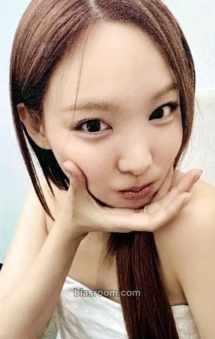 Nayeon Na Photocard - TWICE - TWICE K-pop photocard