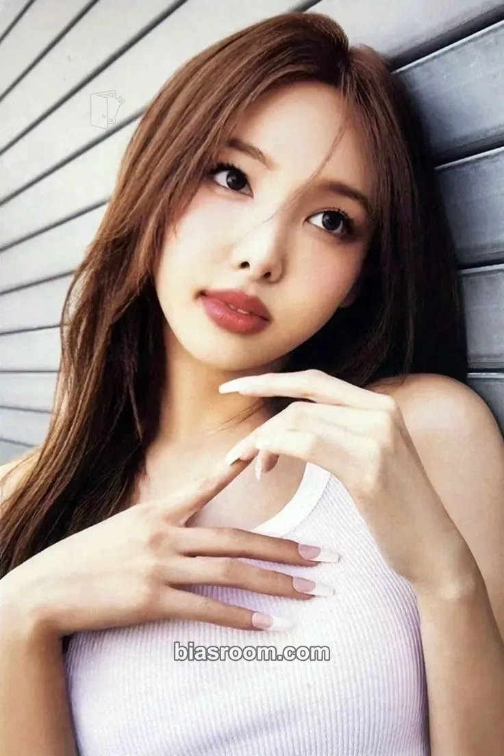 Nayeon Na Photocard - TWICE - TWICE K-pop photocard