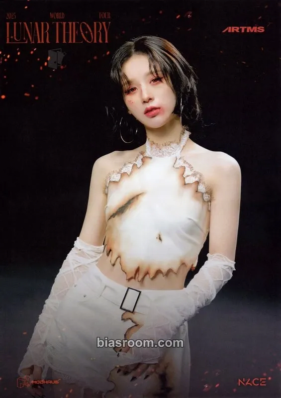 HeeJin ARTMS 2nd World Tour: Lunar Theory Photocard - ARTMS - ARTMS K-pop photocard