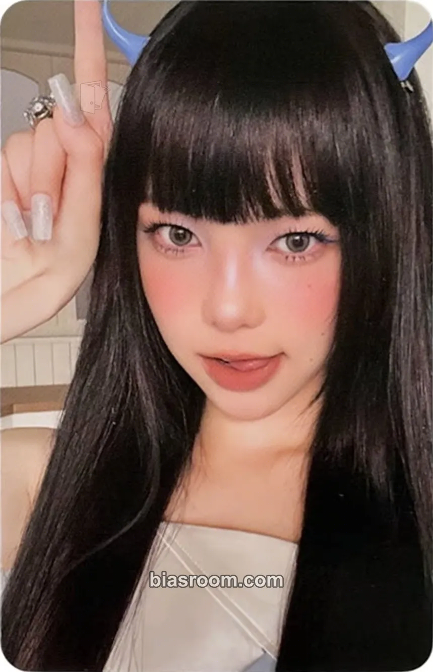 Ian FOCUS Photocard - Hearts2Hearts - Hearts2Hearts K-pop photocard