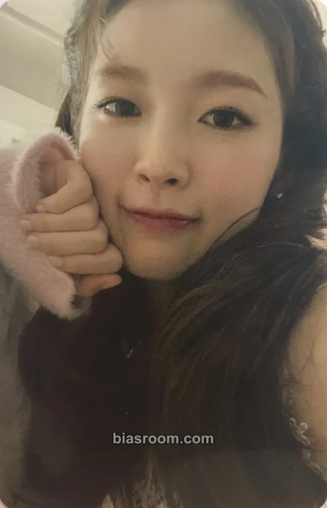 OH MY GIRL - Arin - Real Love Album love bouquet version