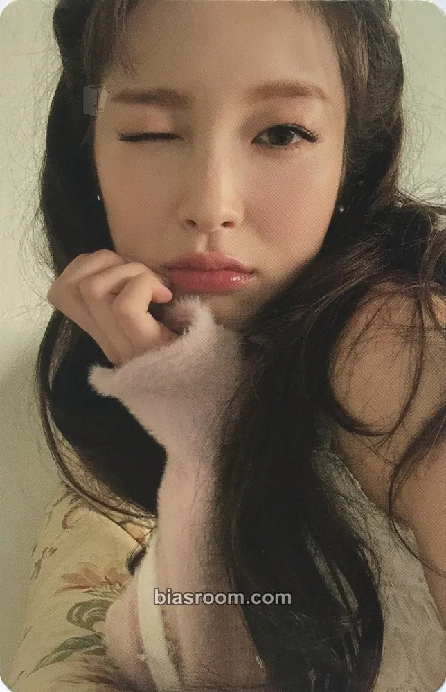 Arin Real Love Photocard - OH MY GIRL - OH MY GIRL K-pop photocard