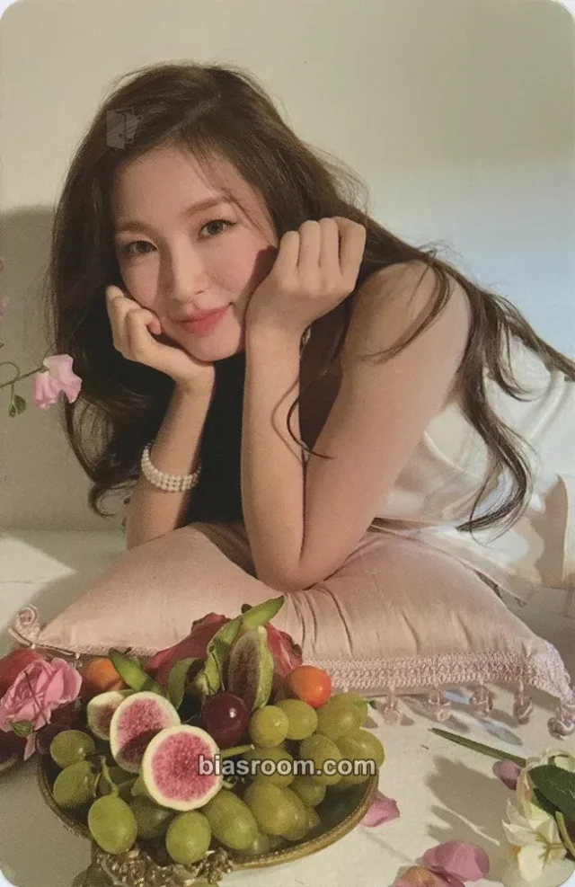 OH MY GIRL - Arin - Real Love Album concept photocard fruity verison