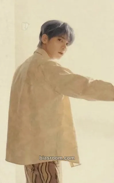 Taehyun SWEET Photocard - TOMORROW X TOGETHER - TOMORROW X TOGETHER K-pop photocard