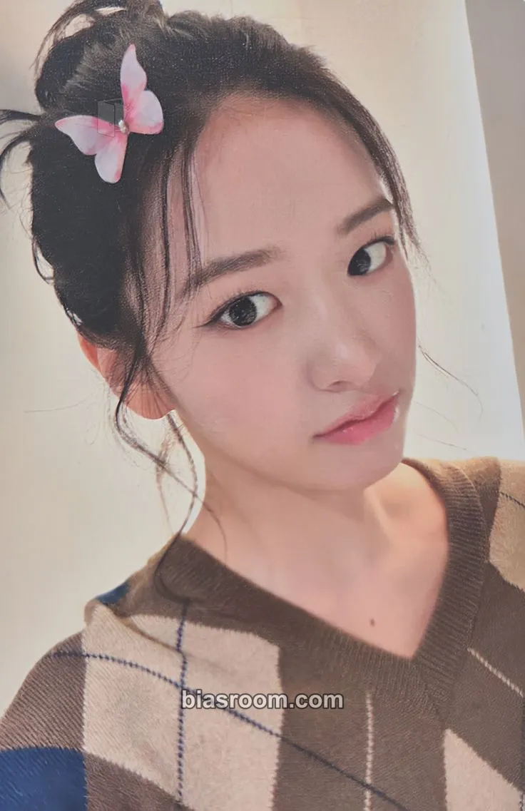 Yujin IVE The 2nd World Tour <SHOW WHAT I AM> Photocard - IVE - IVE K-pop photocard