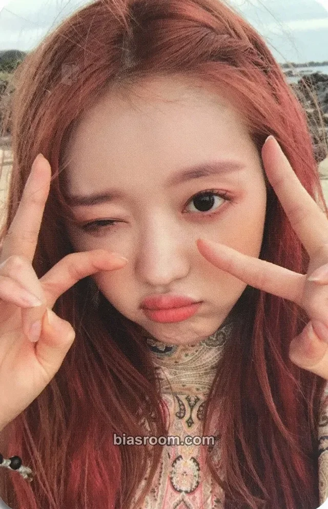 OH MY GIRL - YooA - Bon Voyage Album solo album album photocard