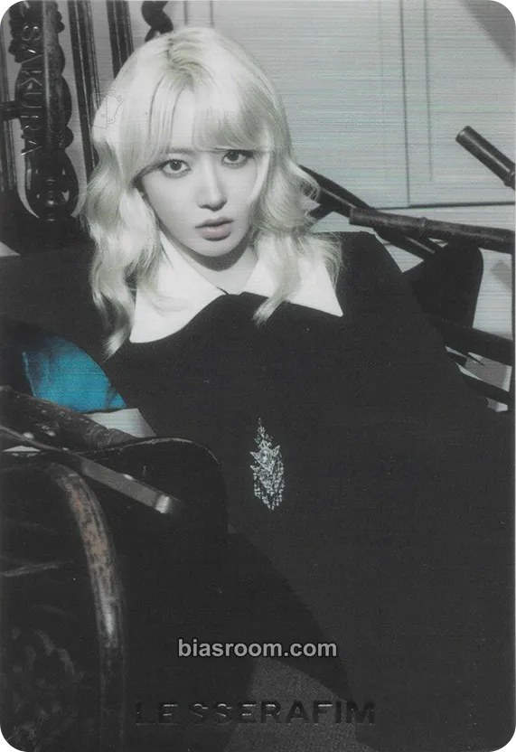 Sakura Bandai Namco Wafers x Le Sserafim Photocard - LE SSERAFIM - LE SSERAFIM K-pop photocard