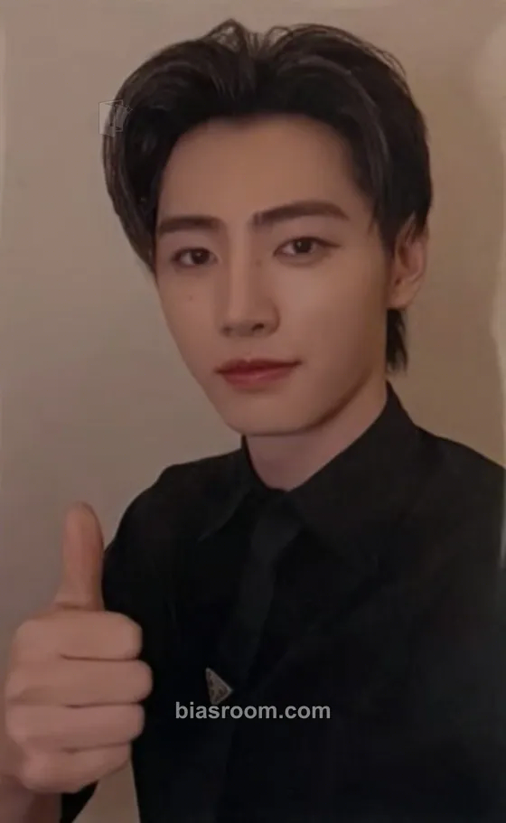 Sunghoon 'WALK THE LINE' World Tour Photocard - ENHYPEN - ENHYPEN K-pop photocard