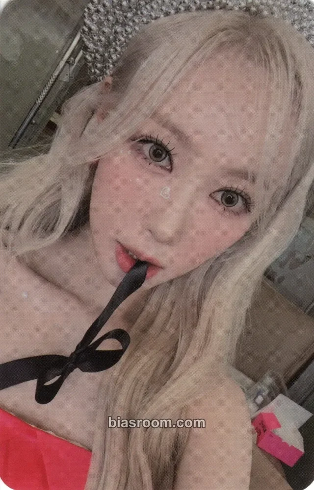 Dreamcatcher - Handong - Luck Inside 7 Doors World Tour Event photocard set winner benefit