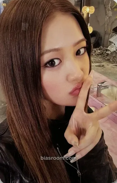 Yujin IVE SECRET Photocard - IVE - IVE K-pop photocard