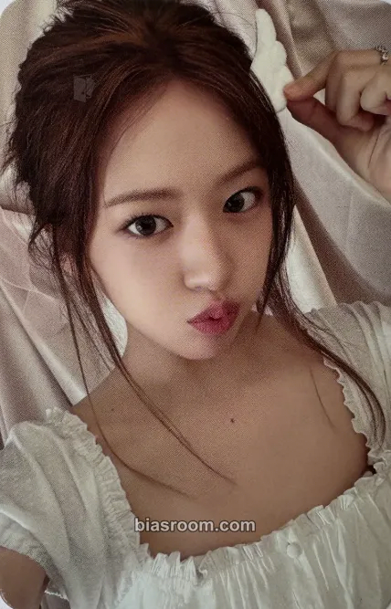 Yujin IVE SECRET Photocard - IVE - IVE K-pop photocard