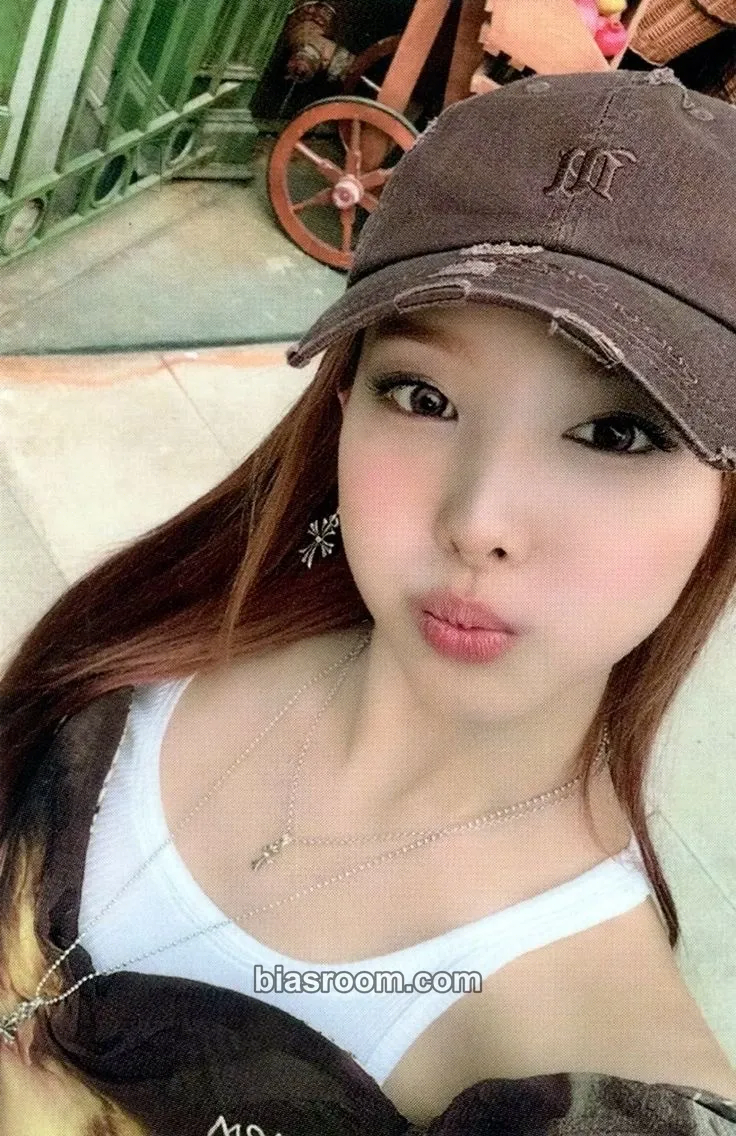 Nayeon Na Photocard - TWICE - TWICE K-pop photocard