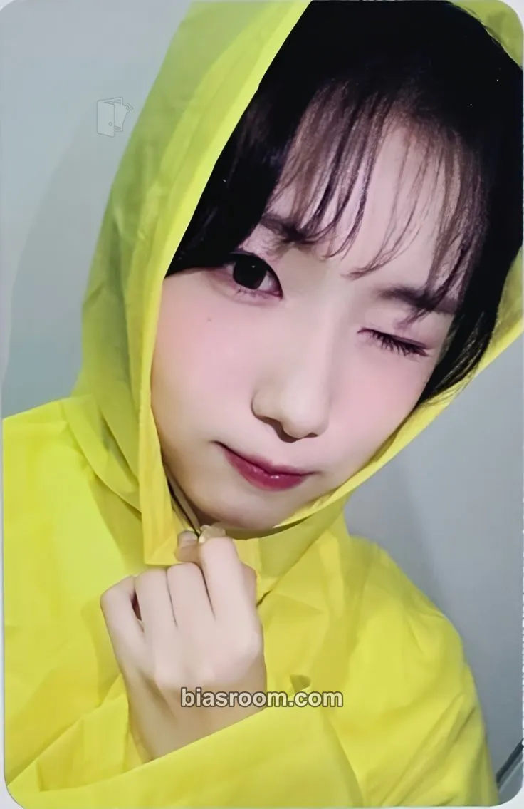 Youngeun Kep1going On Photocard - Kep1er - Kep1er K-pop photocard