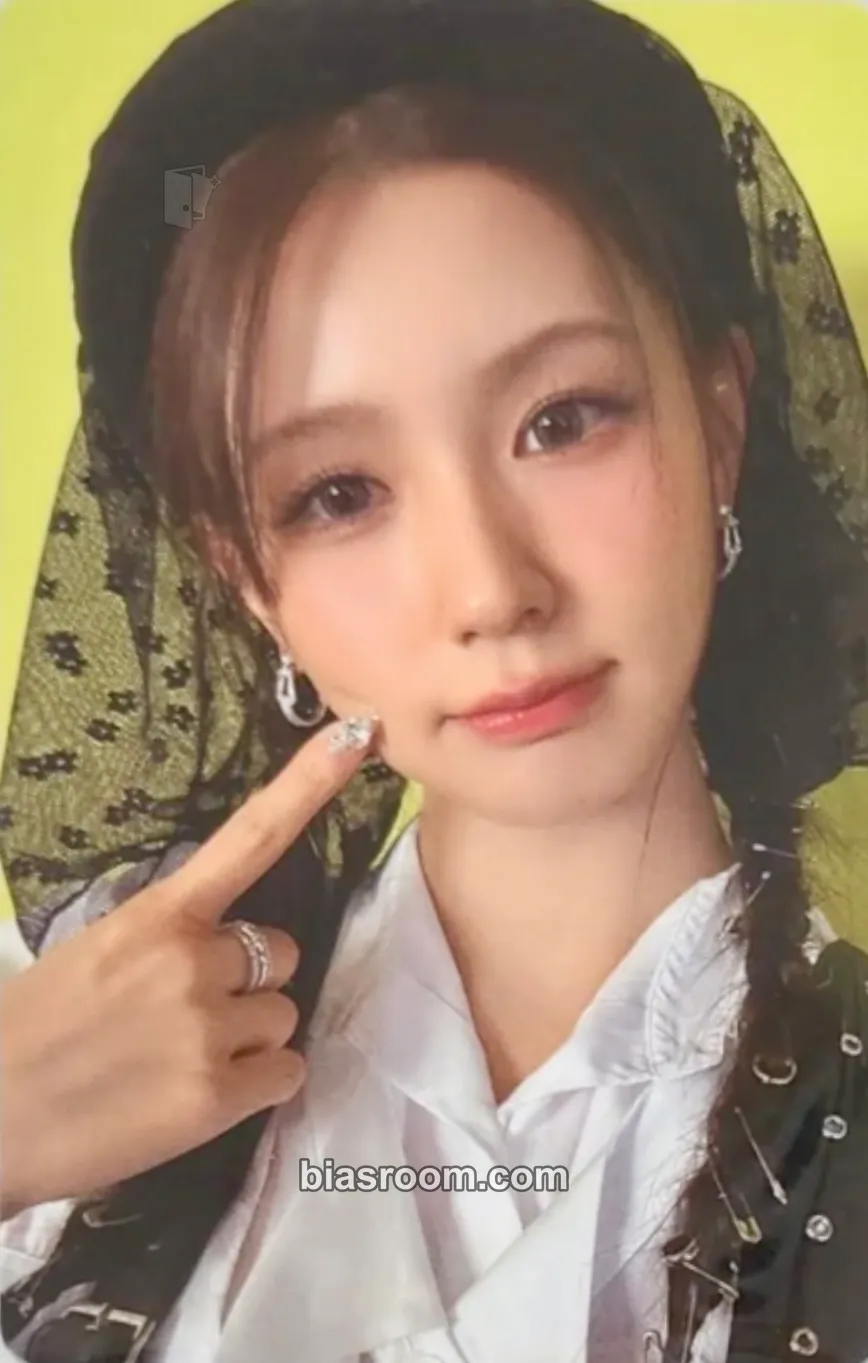 Miyeon We are Photocard - i-dle - i-dle K-pop photocard