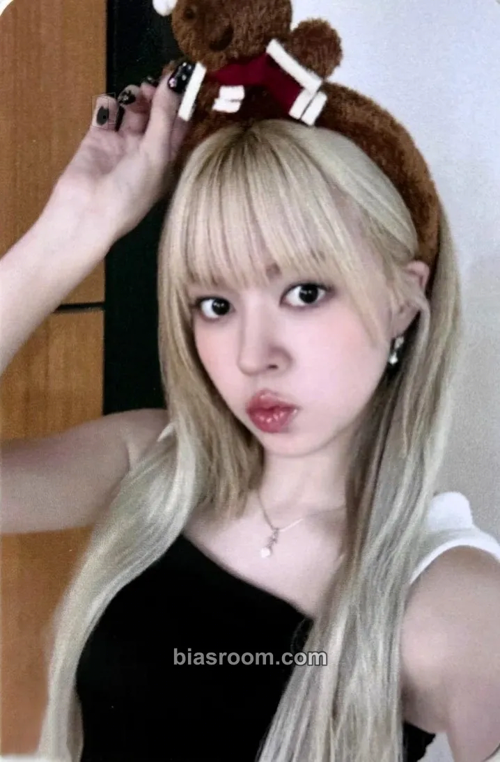 Lily Blue Valentine Photocard - NMIXX - NMIXX K-pop photocard