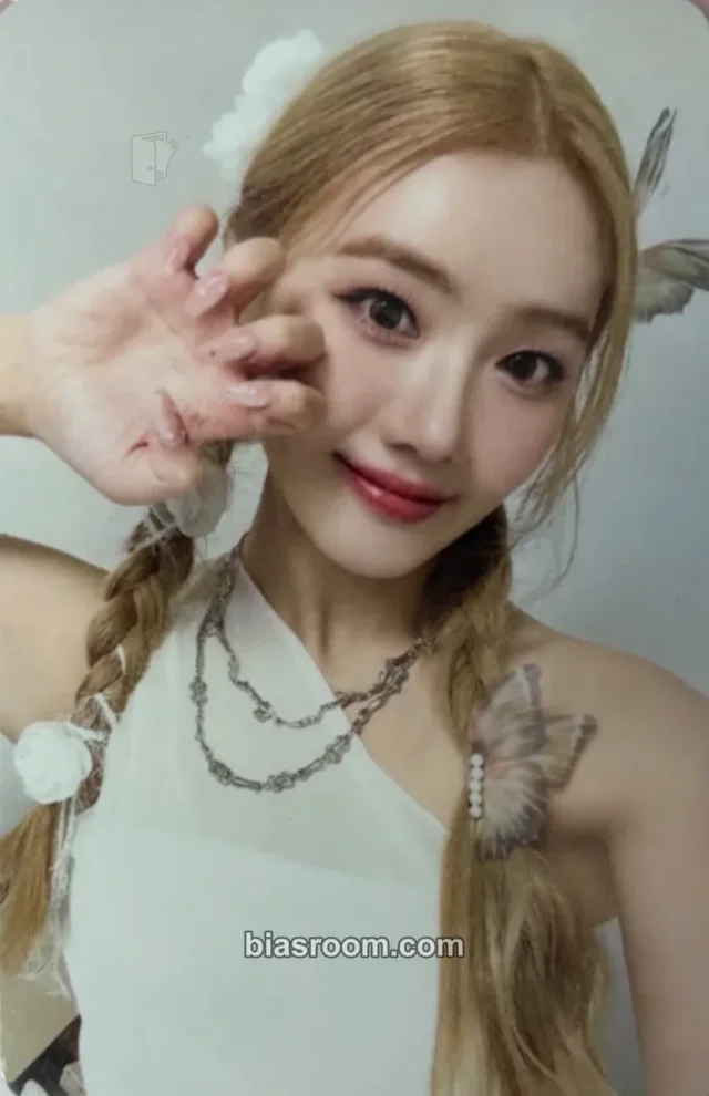 Geenius - Zoe - PhotoBook Set Other random photocard photobook version